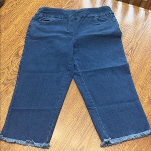 Alfred Dunner Blue Cropped Ankle Jeans